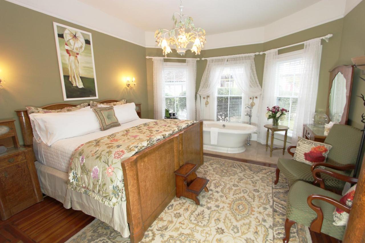 Bayfront Westcott House Bed & Breakfast Сент-Огастин Экстерьер фото
