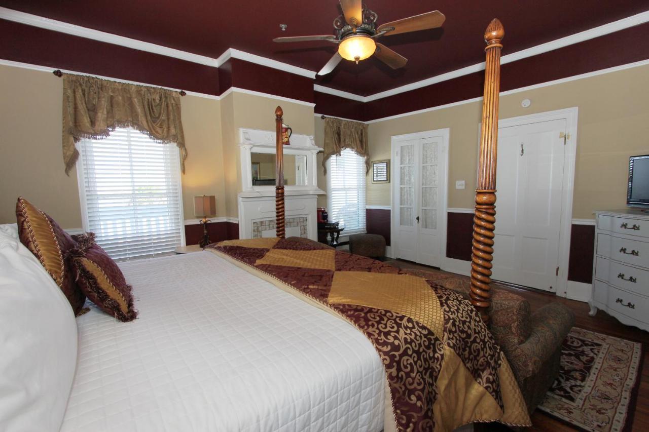 Bayfront Westcott House Bed & Breakfast Сент-Огастин Экстерьер фото